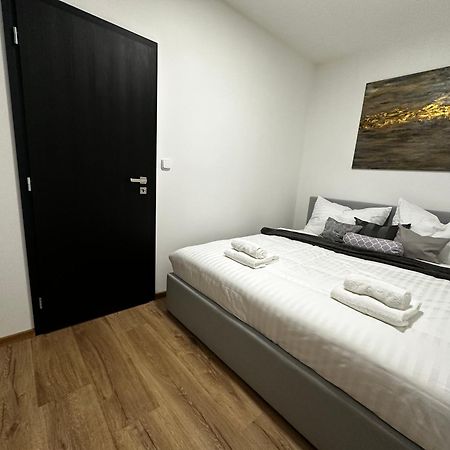 Appartement Hodonin Centre View Extérieur photo